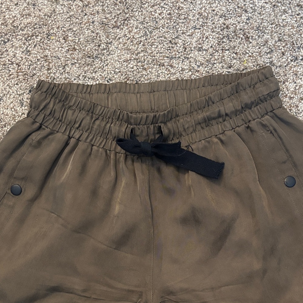 Cinq a Sept High Waist Tova Shorts Size Small - Picture 5 of 10